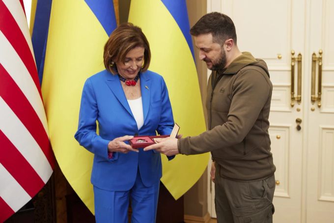 Pelosi Ukraine