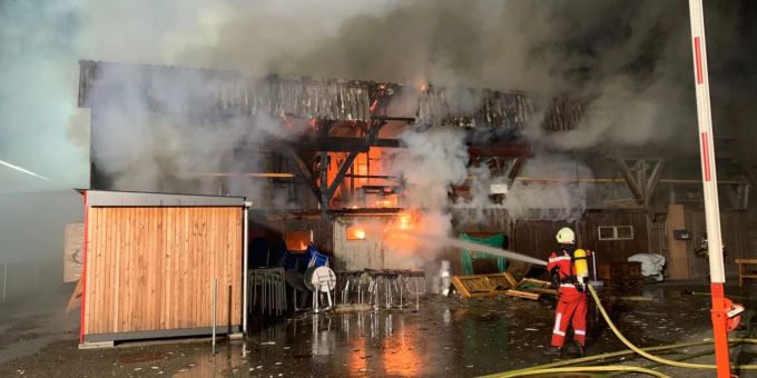 Landquart: Brand zerstört Holzgebäude Landquart: Brand zerstört Holzgebäude