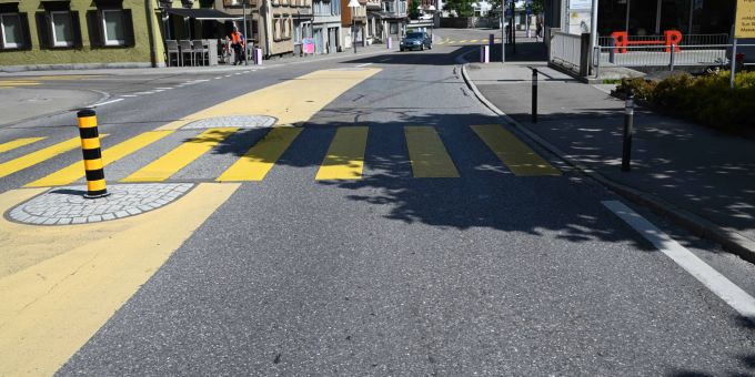 Gossau: Unfall zwischen E-Bike und Auto Gossau: Unfall zwischen E-Bike und Auto