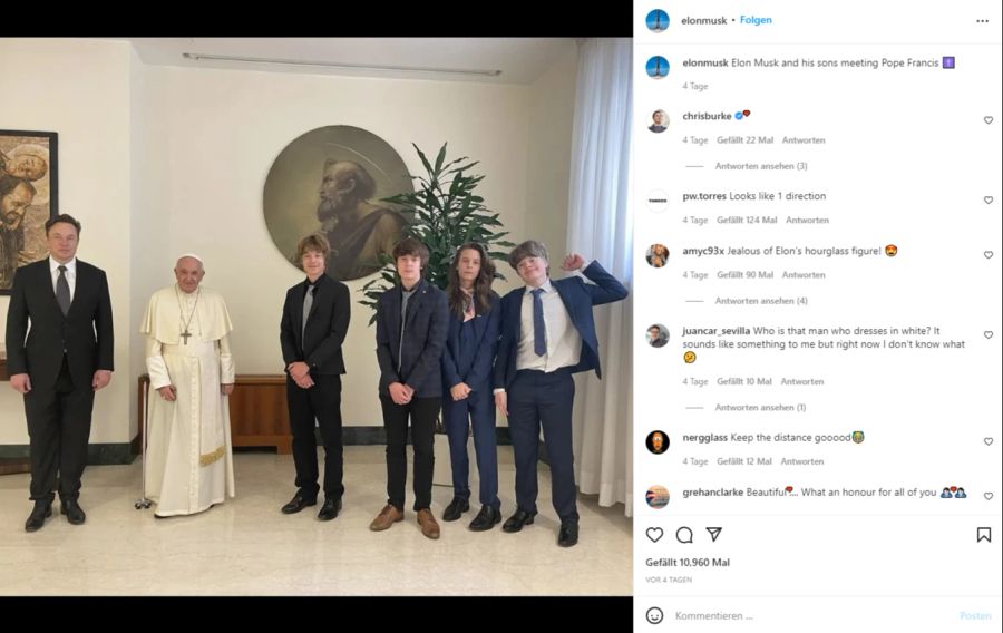 Seltener Auftritt: Elon Musk mit seinen Söhnen Griffin (18), Kai (16), Damian (16) und Sax (16) zum Besuch beim Papst.