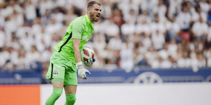 Führungsspieler Yanick Brecher bleibt dem FCZ erhalten. Yanick Brecher FC Zürich