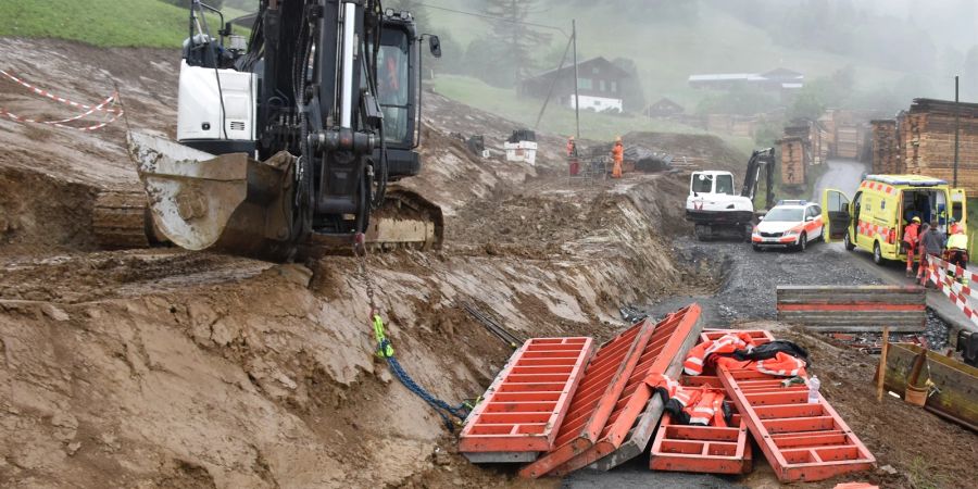 Furna: Mann bei Arbeitsunfall verletzt