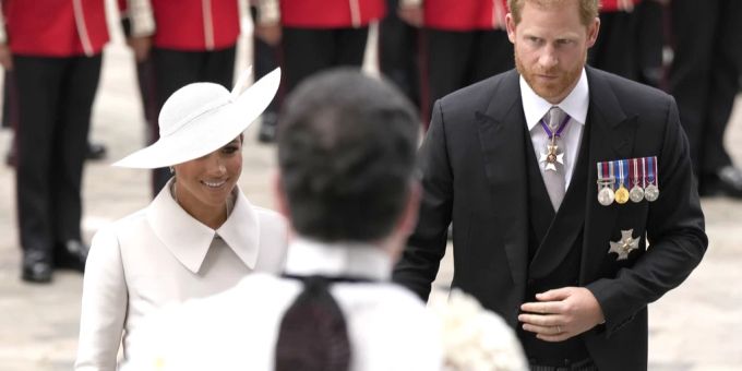 Nimmt es Meghan Markle nun selbst in die Hand und äussert sich zum Ausgang der Mobbing-Untersuchung? Meghan Markle Prinz Harry