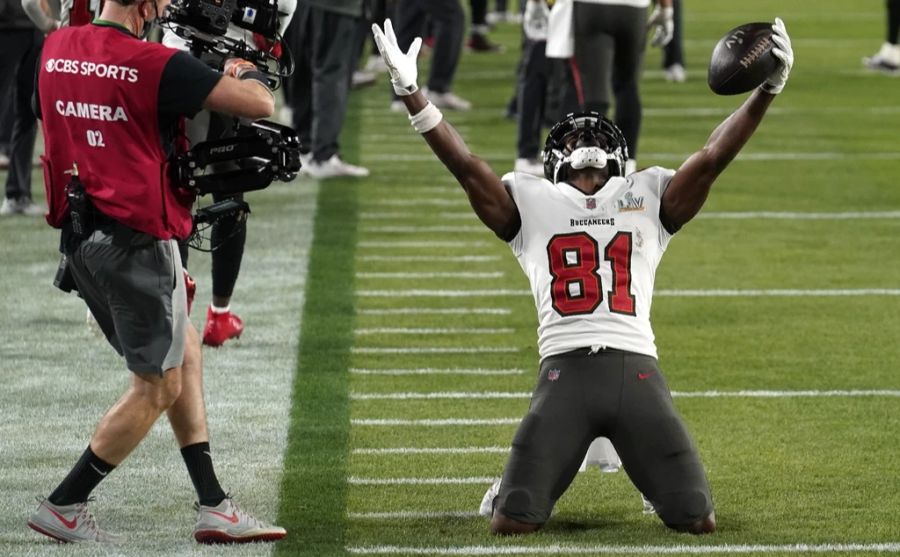 Antonio Brown fing zuletzt Pässe von Tom Brady.