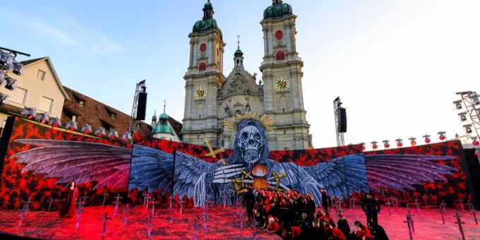 Auch dieses Jahr – wie bereits 2019 – soll an den St. Galler Festspielen eine Oper von Verdi gezeigt werden. Auf Pjotr Iljitsch Tschaikowski wird wegen des Kriegs verzichtet. Pjotr Iljitsch Tschaikowski