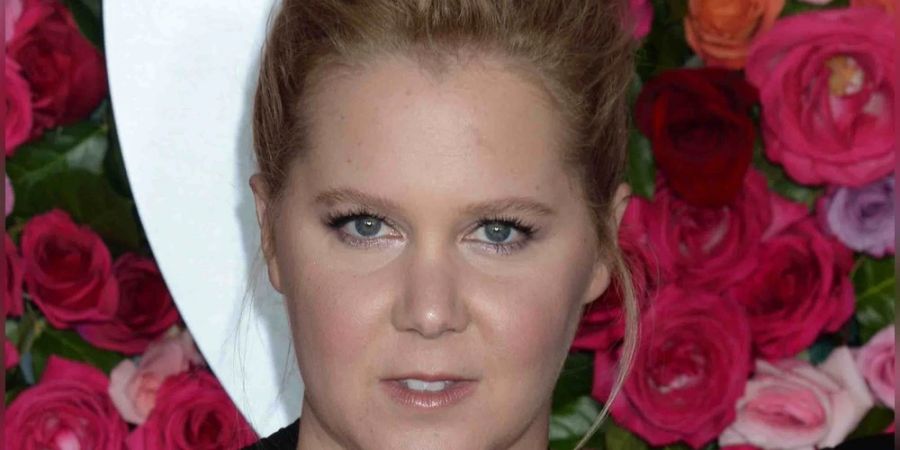 Amy Schumer hat es mit Corona erwischt.