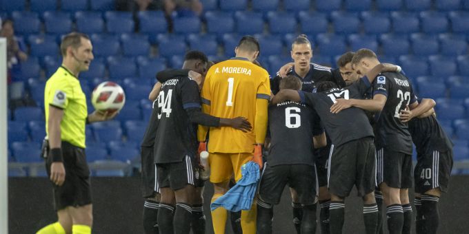 Die Spieler des Grasshopper Club Zürich vor dem Spiel gegen den FC Basel. Grasshopper Club Zürich
