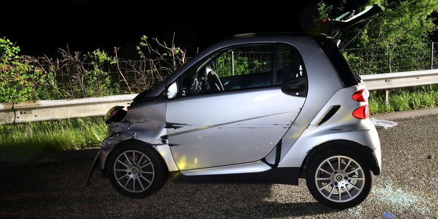 A2 / Tenniken BL: Autolenker (†60) nach Selbstunfall verstorben