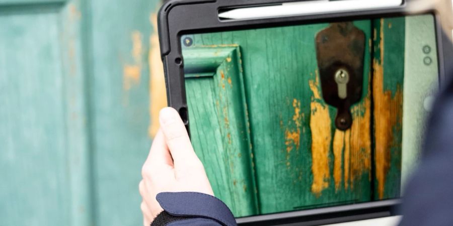 Hausbesitzer sollten für den vollen Versicherungsschutzes kleine Wartungsarbeiten an ihrer Immobilie vornehmen.