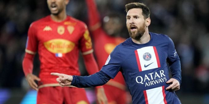 Lionel Messi im Einsatz für Paris Saint-Germain in der Ligue 1. Lionel Messi Paris Saint-Germain