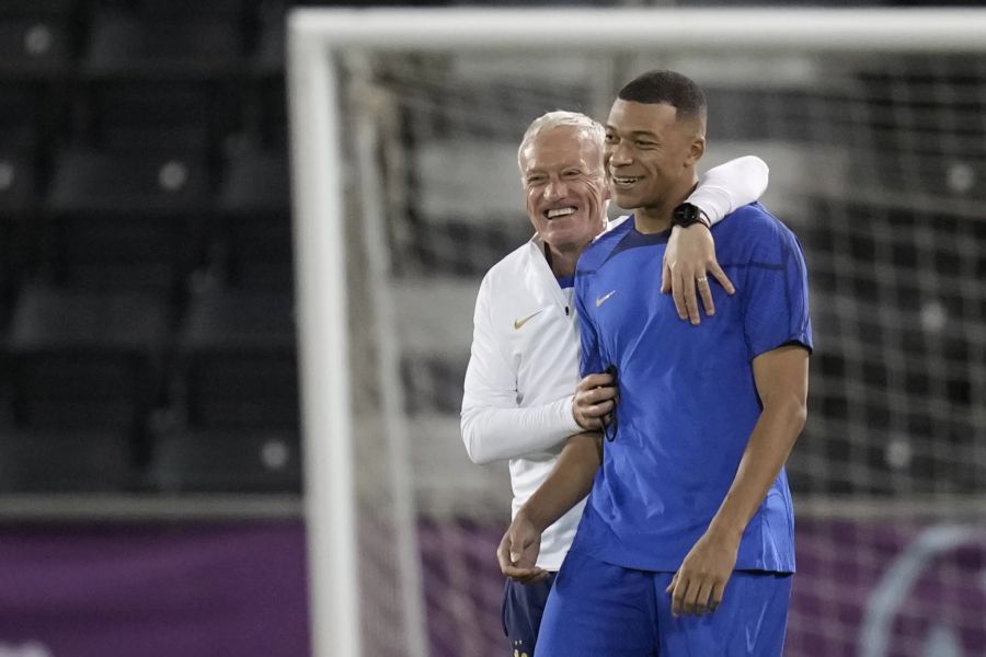 Mbappé Deschamps WM 2022