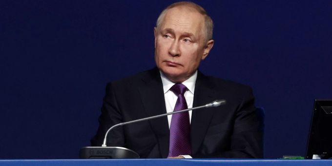 3 neue Unfälle - Diese Putin-Freunde sind seit Kriegsbeginn gestorben