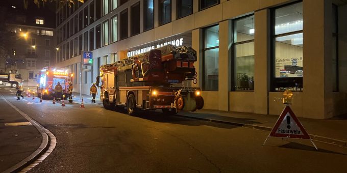 St.Gallen: Autos in Tiefgarage angezündet kapo sg