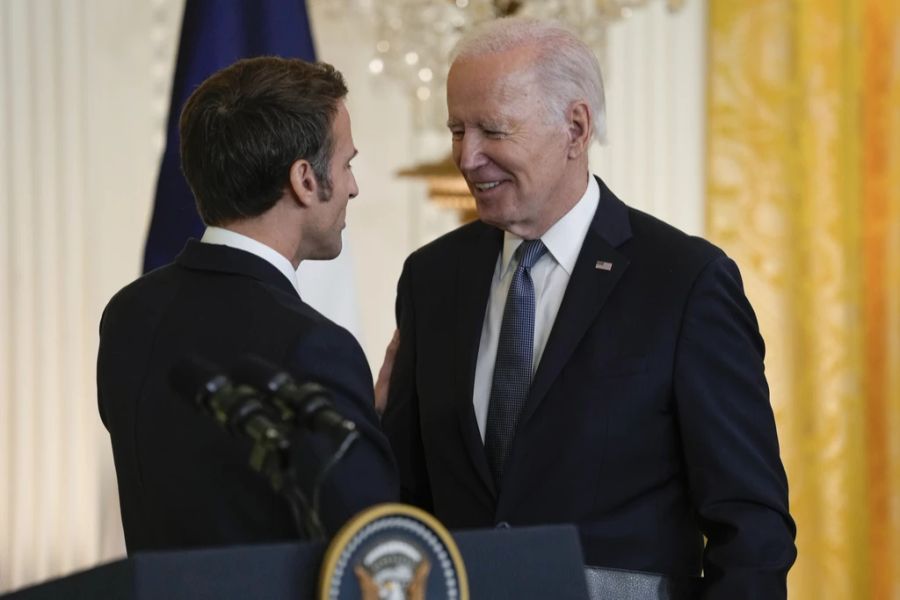 Biden Macron