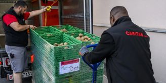 Umsatzrekord 2022 - Immer mehr Menschen kaufen in Caritas-Läden ein Umsatzrekord 2022 - Immer mehr Menschen kaufen in Caritas-Läden ein