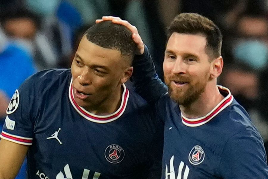 Kylian Mbappé und Lionel Messi