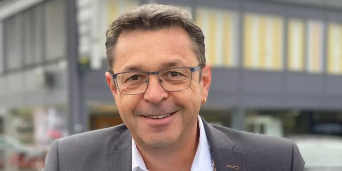 Patrick Germann führt in der dritten Generation die Auto Germann AG. Auto Germann