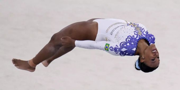 Rebeca Andrade springt zu WM-Gold in Kitakyushu. Rebeca Andrade