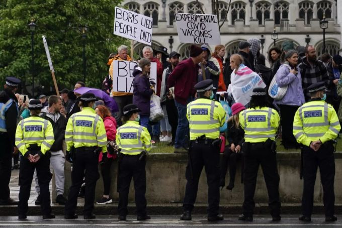 Corona-Demonstrationen in Grossbritannien. delta