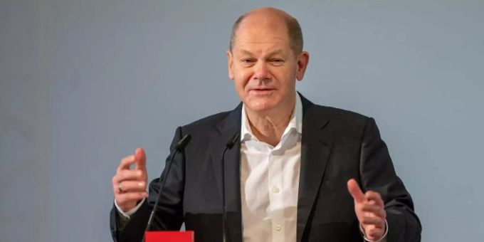 SPD-Kanzlerkandidat Olaf Scholz spricht beim Landesparteitag der SPD in Brandenburg. Foto: Monika Skolimowska/dpa-Zentralbild/dpa SPD-Kanzlerkandidat Olaf Scholz spricht beim Landesparteitag der SPD in Brandenburg. Foto: Monika Skolimowska/dpa-Zentralbild/dpa