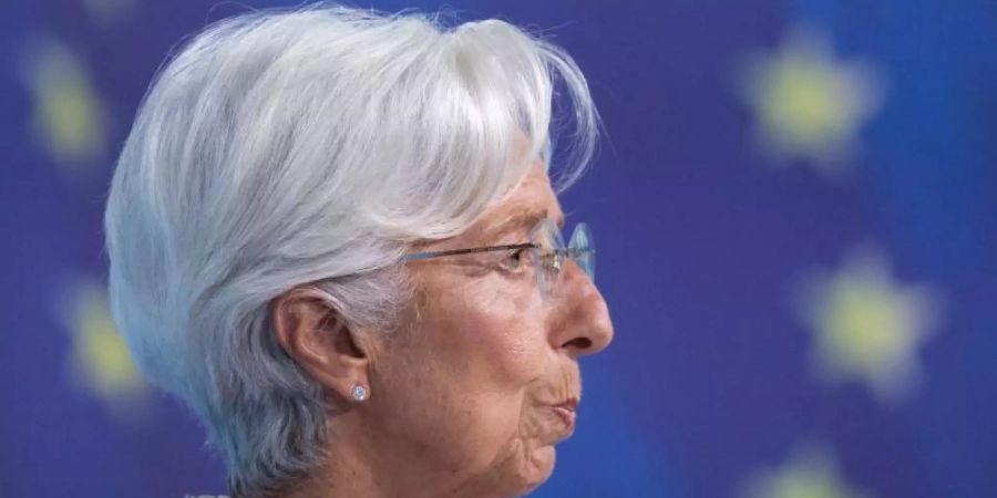 Christine Lagarde, Präsidentin der EZB, spricht auf der Pressekonferenz der Bank in Frankfurt am Main. Foto: Boris Roessler/dpa