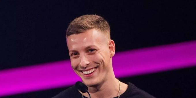 Berlin/München - «GQ»: Felix Lobrecht zählt zu den «Männern des Jahres»