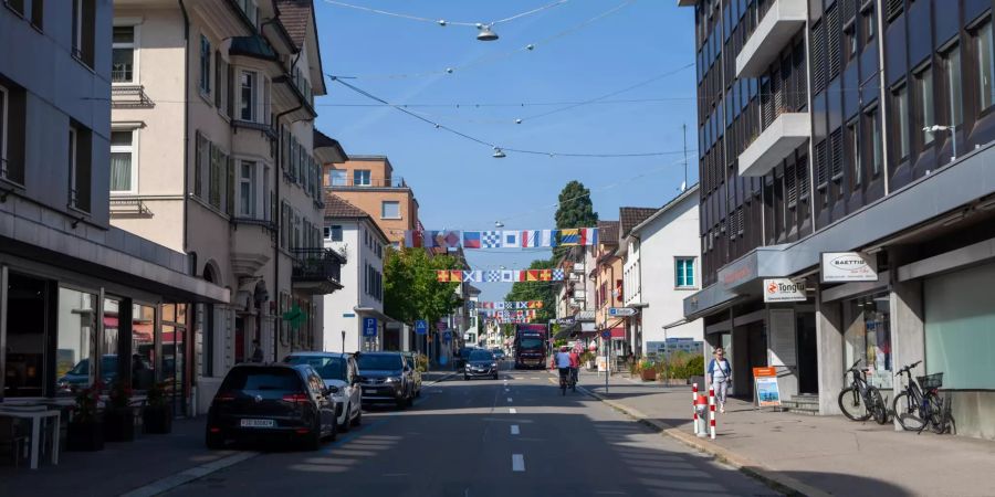 Die Bahnhofstrasse der Gemeinde Romanshorn.