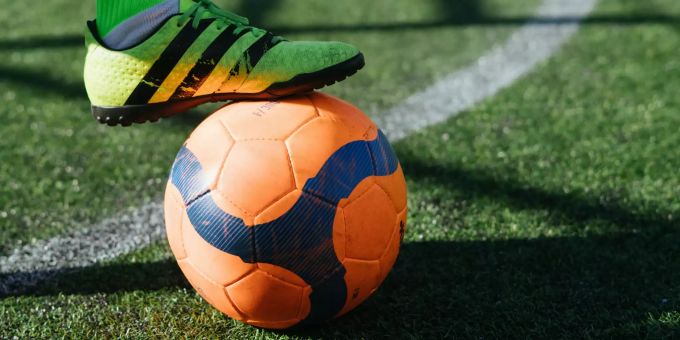 Symbolbild Fussball. Fussball.