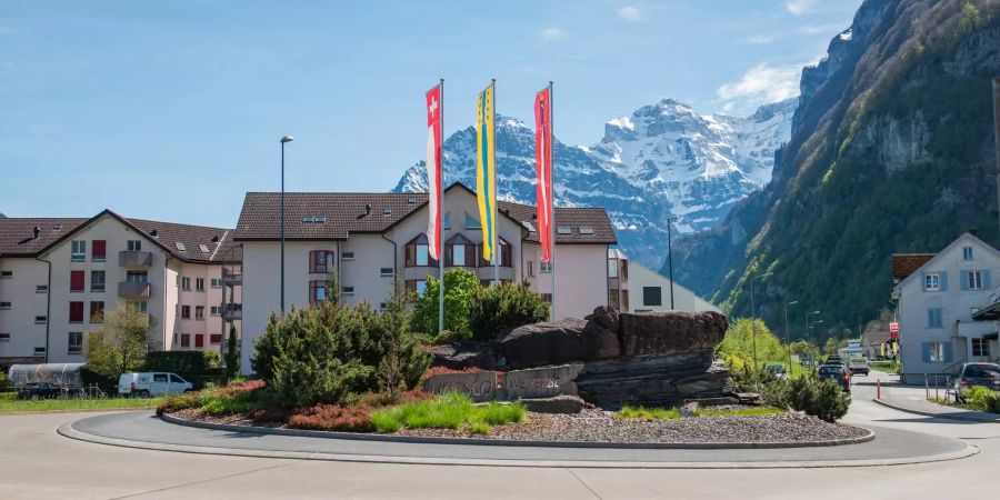 Glarner Kreisel «Krumm» in Näfels.