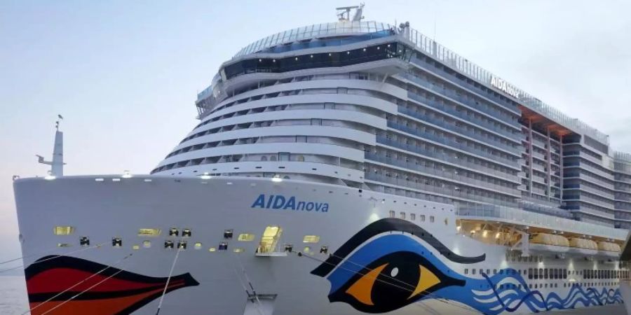 Die «Aida Nova» im Kreuzfahrtterminal am Hafen von Lissabon. Foto: Soeren Stache/dpa-Zentralbild/dpa