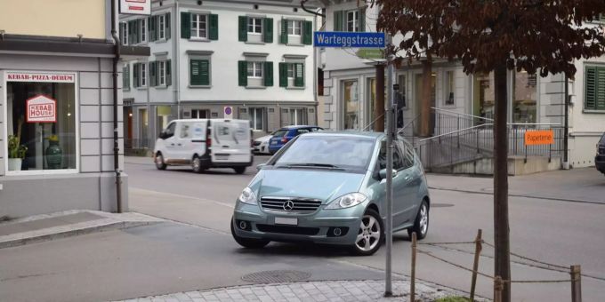 Am Personenwagen entstand kein Sachschaden. Unfall
