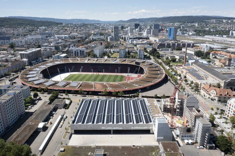 Wegen Spielen im Zürcher Letzigrund-Stadion wird der ÖV-Betrieb auf den Linien 2, 3 und 31 regelmässig eingestellt: Für Anwohner im Kreis 9 ist das einschneidend. (Symbolbild)