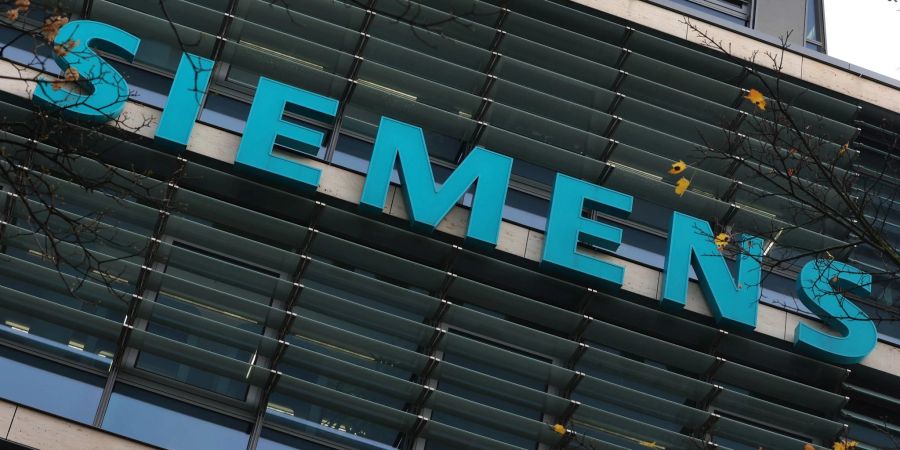 Siemens geht für das Geschäftsjahr 2023/24 von einem weiteren Umsatz- und Gewinnplus aus.