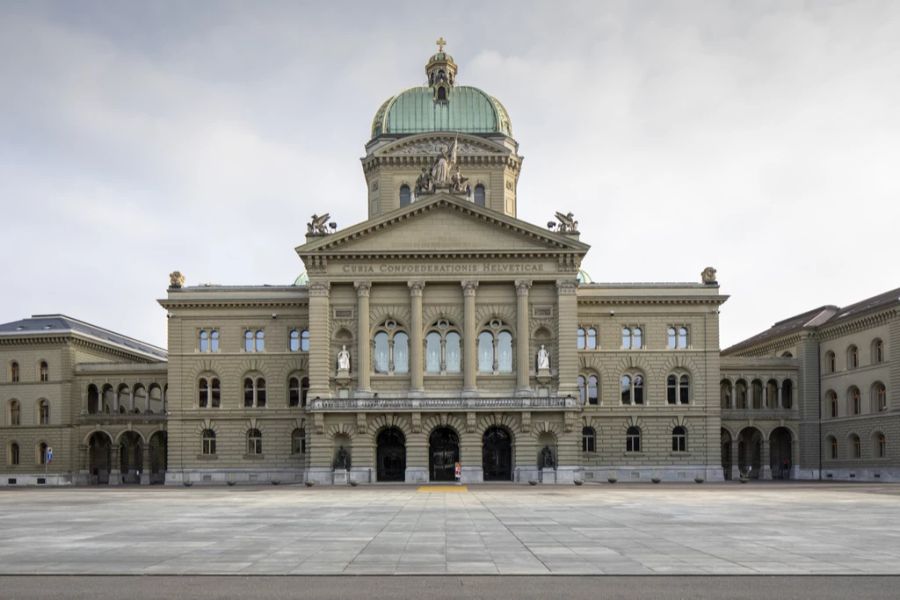 Der Bundesrat plant, Konsumentinnen und Konsumenten von E-Zigaretten zu besteuern.