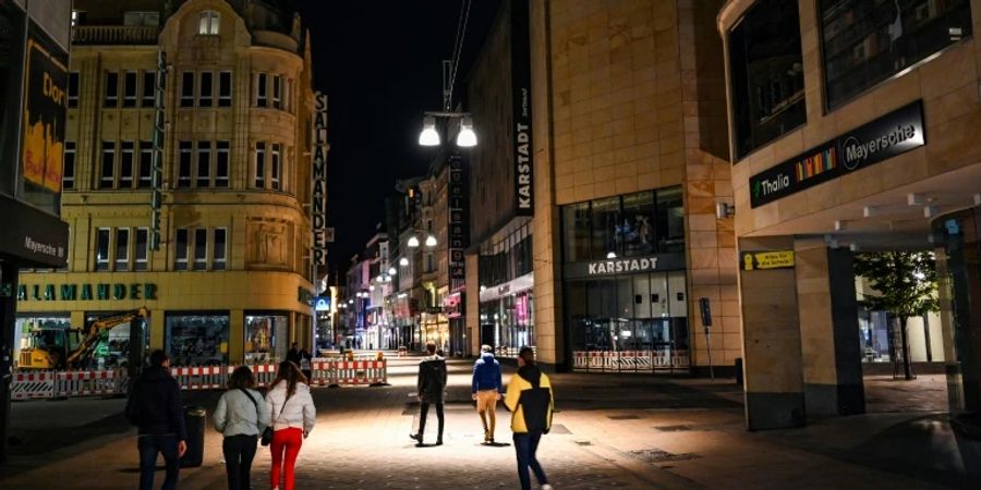 Fussgängerzone in Dortmund im Oktober im Energiesparmodus
