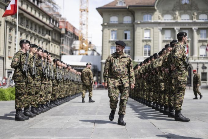Schweizer Armee