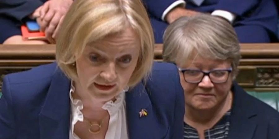 Premierministerin Liz Truss vor dem Parlament