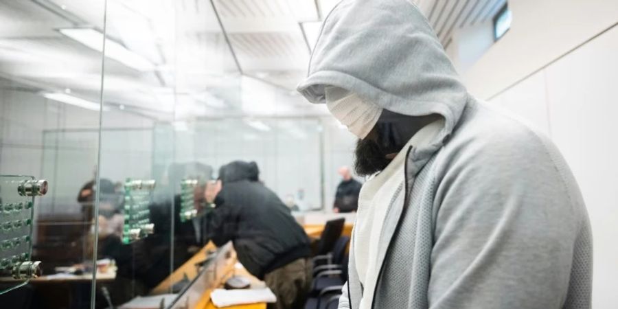 Abu Walaa im Gerichtssaal bei seinem Prozess