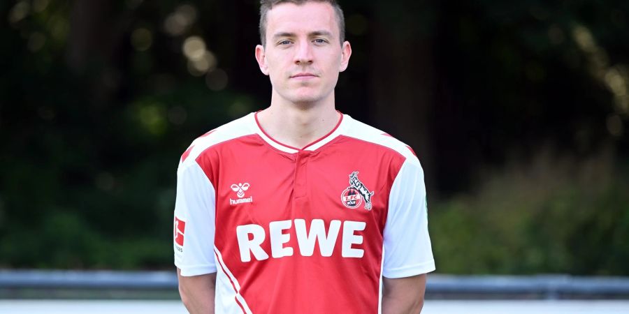 Mittelfeldspieler Niklas Hauptmann kehrt zum Drittligisten Dynamo Dresden zurück.