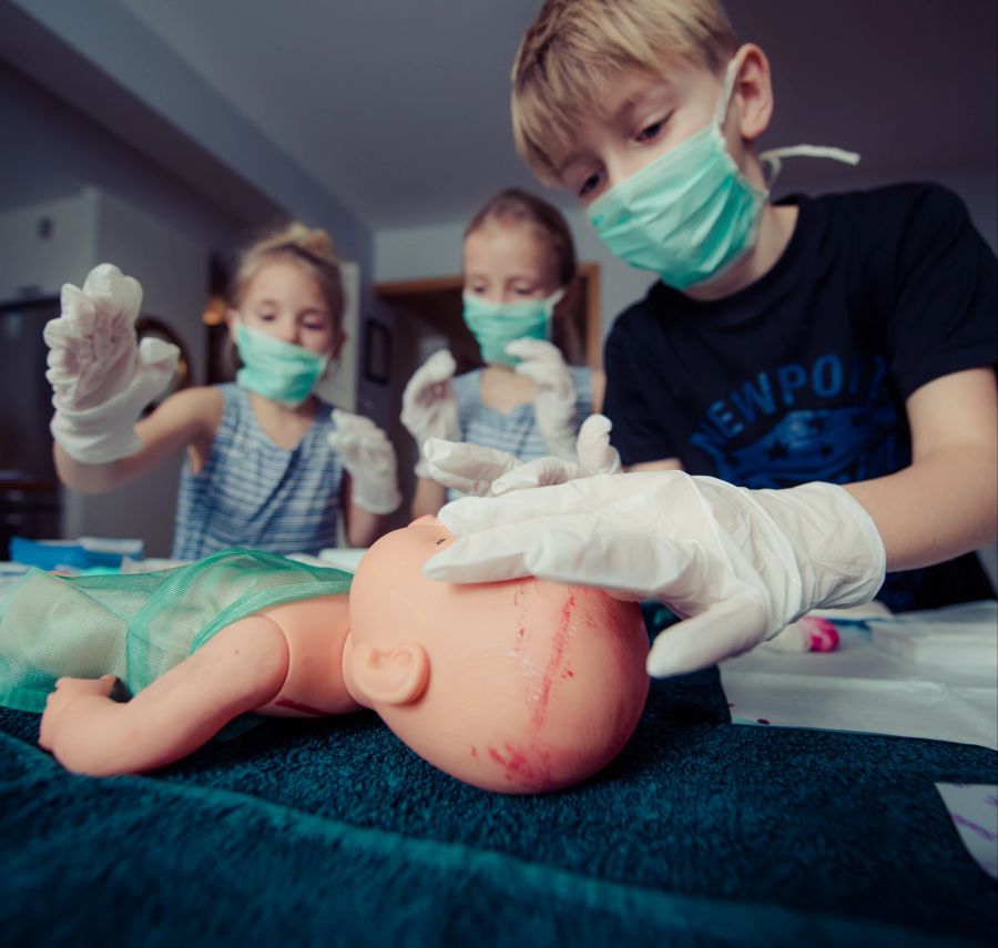 Puppe Krankenhaus Kind Spielen Junge Mädchen Arzt