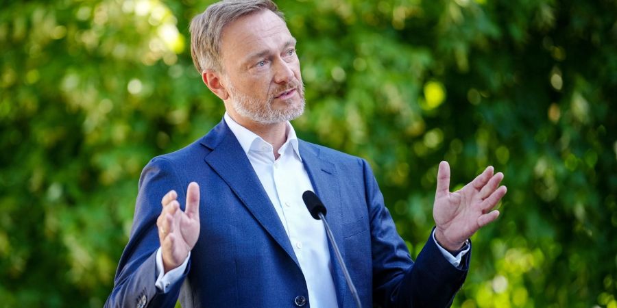 Christian Lindner (FDP), Bundesminister der Finanzen, gibt ein Pressestatement Statement zu den Eckpunkten eines Inflationsausgleichsgesetzes.