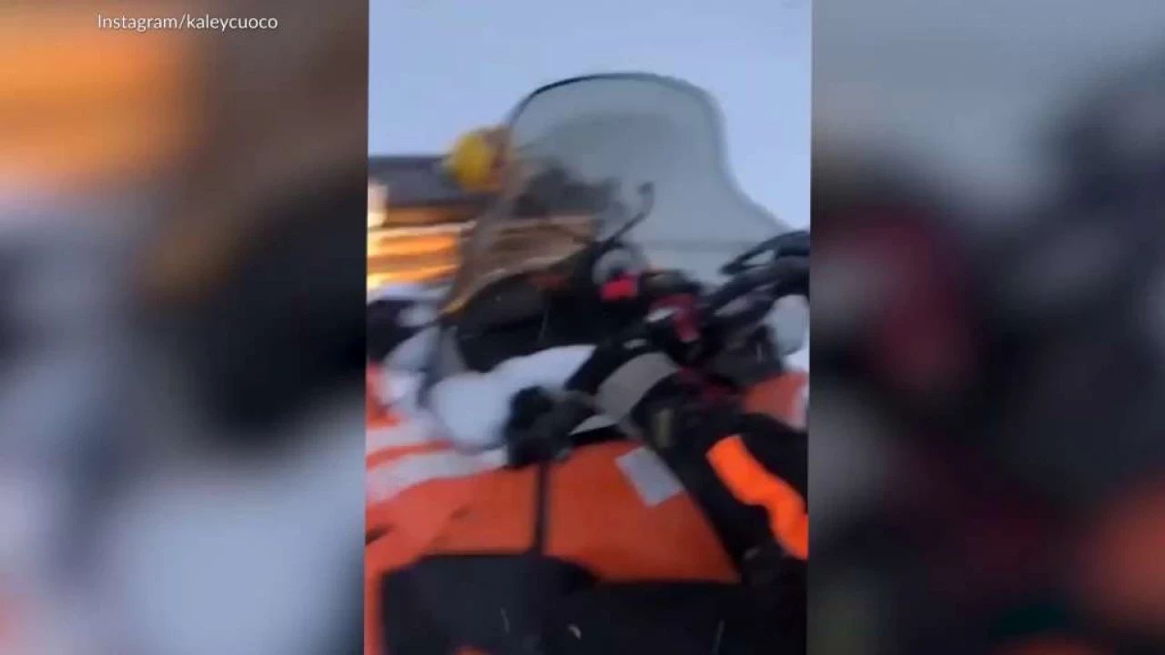 Kaley Cuoco macht trotz Millionen bodenständige Ferien in Zermatt