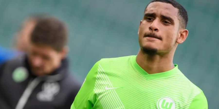 Steht wohl bei RB Leipzig hoch im Kurs: Wolfsburgs Maxence Lacroix. Foto: Swen Pförtner/dpa