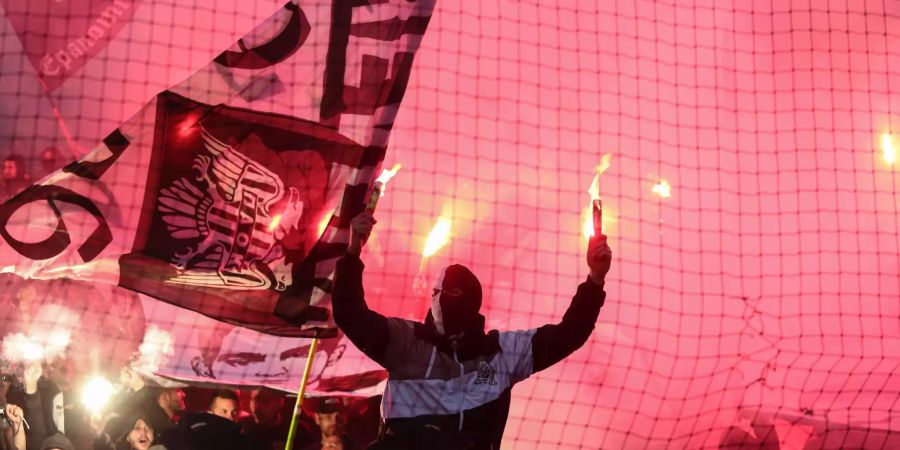 Pyro-Inferno nach dem Meistertitel von PAOK.