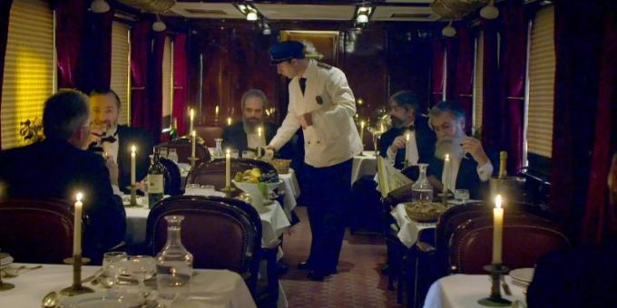 Ein prunkvoller Speisewagen im Orient-Express. Foto: ARTE France orient express