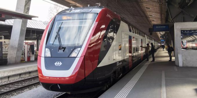 FV-Dosto - Für CVP-Pfister ist der SBB-Doppelstöcker ein «Lotterzug»