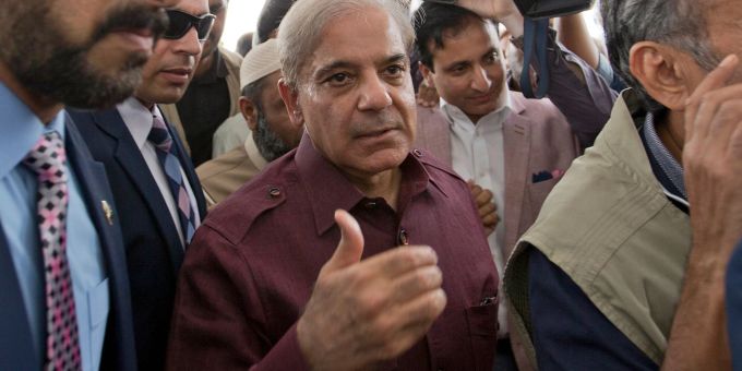 Erneute Wahl - Pakistans Parlament wählt Shehbaz Sharif zum neuen Premierminister