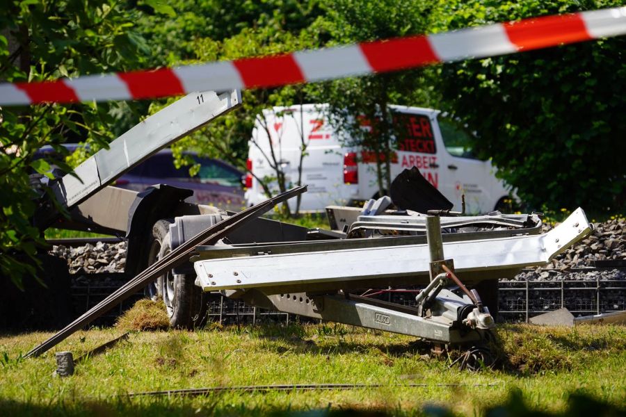 Wegen eines Vorfalls mit einem Strassenfahrzeug ist der Bahnverkehr beeinträchtigt.