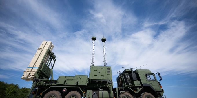 Russisches Flugzeug - Lettland meldet Luftraumverletzung