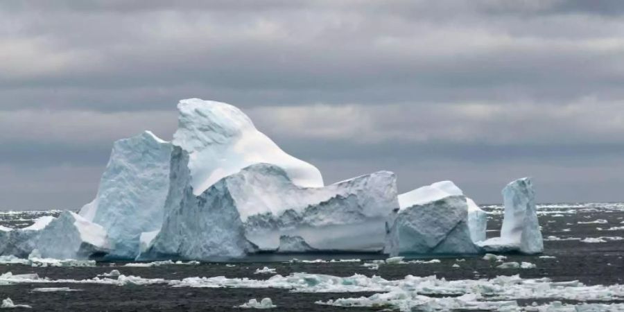 Wärmere Meeresströmungen lassen den Westantarktischen Eisschild in zunehmendem Tempo abschmelzen. Foto: Liu Shiping/XinHua